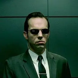 AI agent - Smith ügynök felkészül